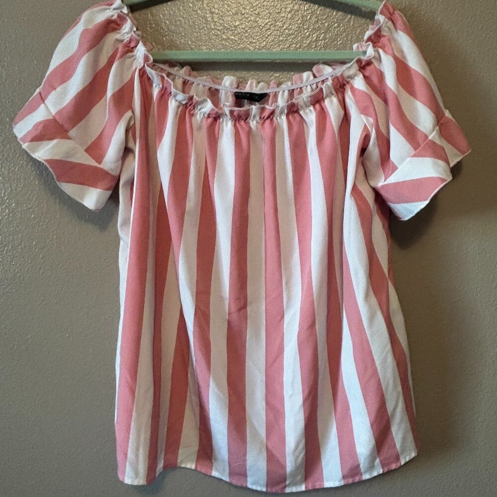Pink and White Vertical Stripe Off-the-shoulders Top - Shein - XL/1X
